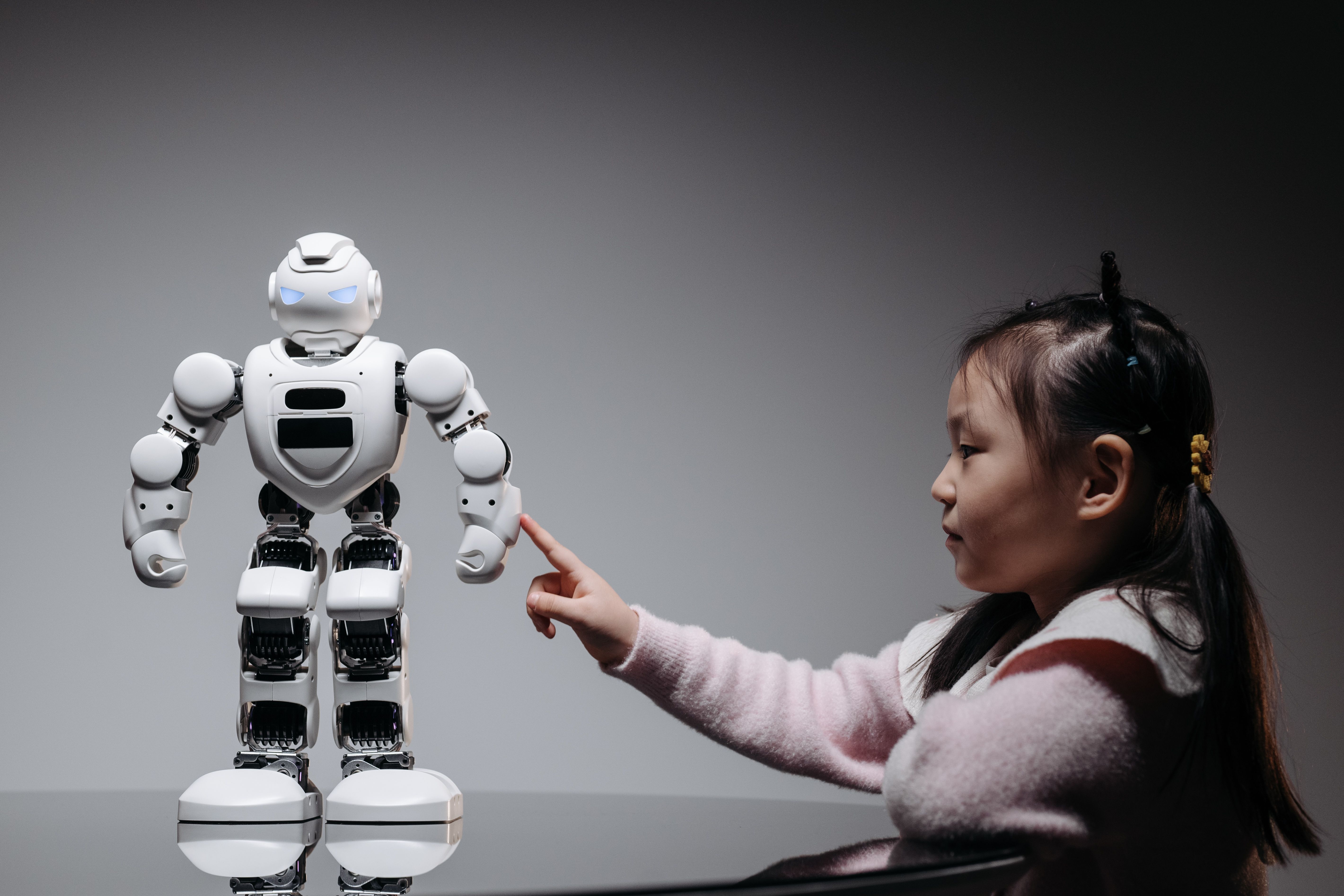 Top 5 AI Apps  in 2026 image 2